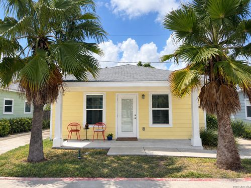137 Oasis Cir, Rockport, TX, 78382-0039 | Card Image