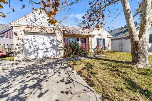 7401 121st Ter, LARGO, FL, 33773-3102 | Card Image