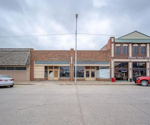 8 E Main St, Carnegie, OK, 73015 | Card Image