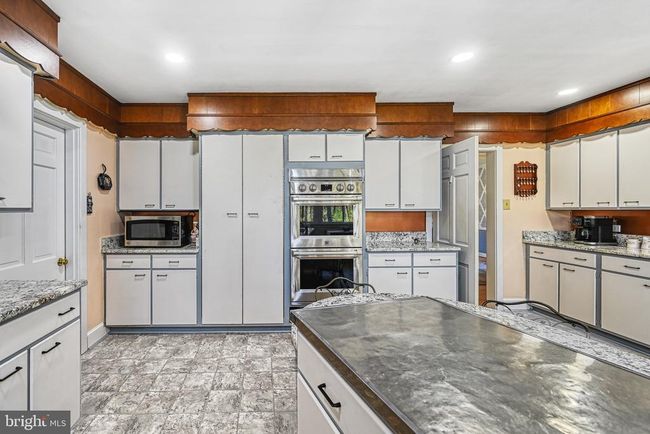 9549 Fredericks Hall Rd, House other with 4 bedrooms, 5 bathrooms and null parking in MINERAL VA | Image 19