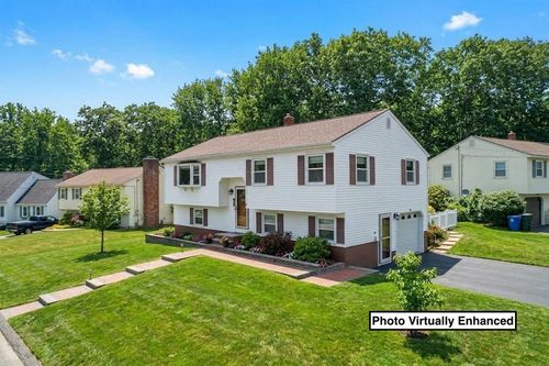 366 Blevens Dr, Manchester, NH, 03104-2854 | Card Image