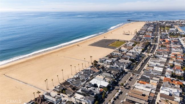 1113 W Balboa Blvd, House other with 6 bedrooms, 4 bathrooms and 2 parking in Newport Beach CA | Image 28