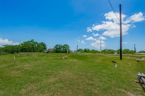 357 16th St, Dickinson, TX, 77539-2984 | Card Image