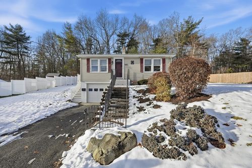 140 Shearer St, Palmer, MA, 01069-1426 | Card Image