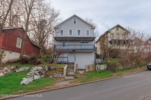 563 Lee St, Plymouth, PA, 18651-1605 | Card Image