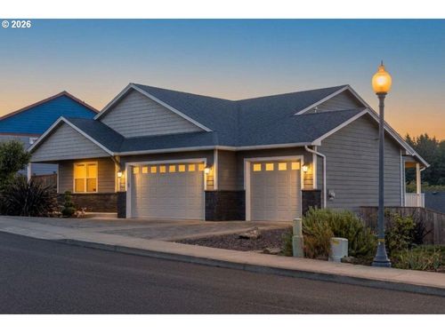 5294 Ne Voyage Ave, LincolnCity, OR, 97367 | Card Image