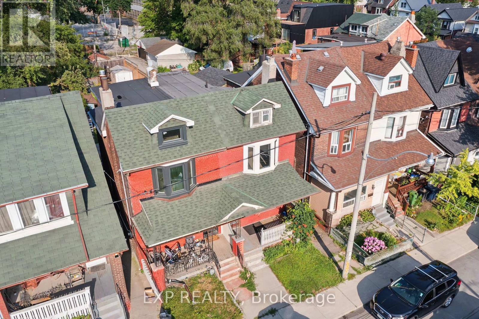 Residential in Toronto (North Riverdale) 2