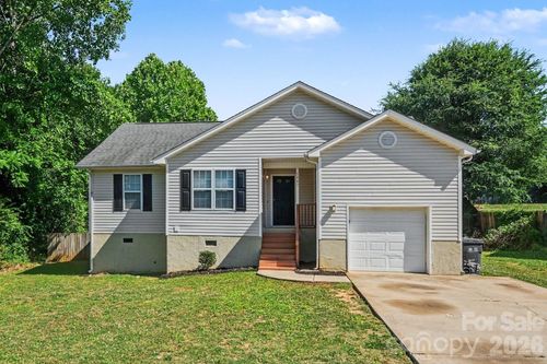 5463 Realtree Ln, Charlotte, NC, 28214-0402 | Card Image