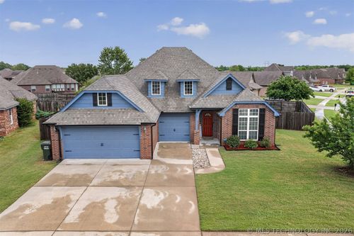 9101 N 153rd Court E, Owasso, OK, 74055 | Card Image