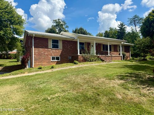 9400 Strawberry Plains Pike, Strawberry Plains, TN, 37871-1240 | Card Image