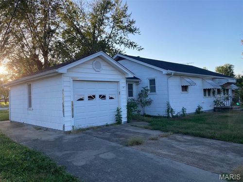 322 S Gravois Avenue, Tipton, MO, 65081 | Card Image