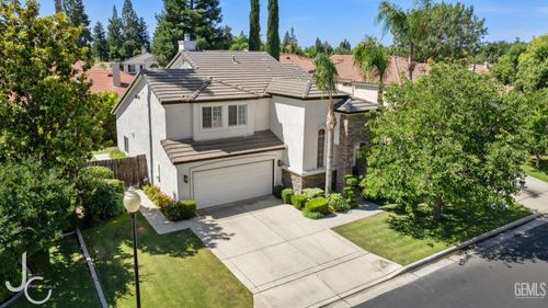 8711 Beau Maison Way, Bakersfield, CA, 93311-1595 | Card Image