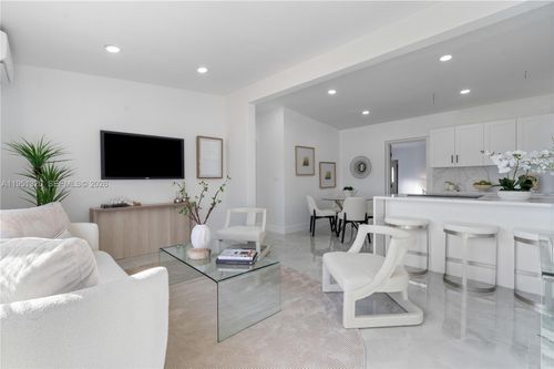 4041 Ne 15th Ter, Pompano Beach, FL, 33064-6001 | Card Image