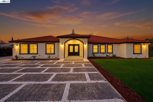 3370 Gardella Plz, Livermore, CA, 94551-4944 | Card Image