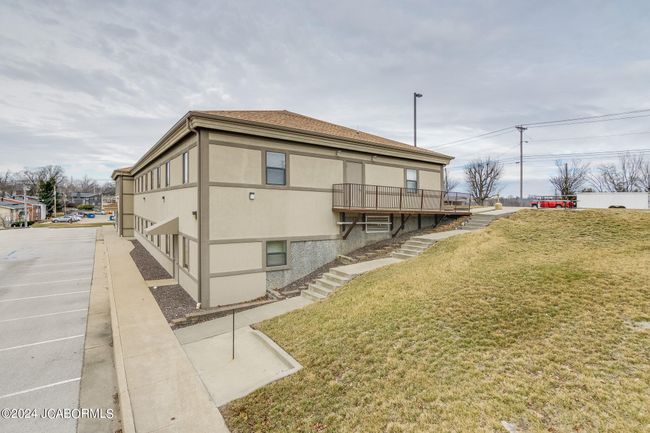 2023 Saint Marys Blvd, Home with 0 bedrooms, 4 bathrooms and 90 parking in JEFFERSON CITY MO | Image 16