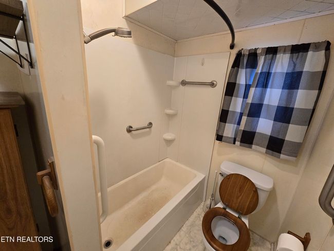 288 Machine Branch Rd, House other with 3 bedrooms, 2 bathrooms and null parking in Ewing VA | Image 14