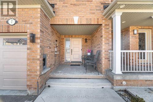 7 Cedarbrook Rd, Brampton, ON, L6R0W7 | Card Image