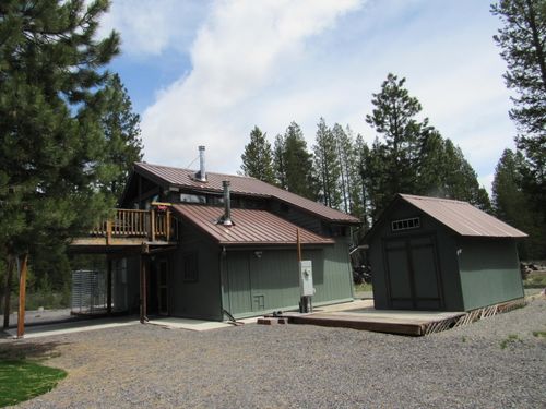 72624 Sun Mountain Rd, Chiloquin, OR, 97624-8615 | Card Image