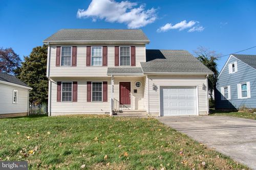 711 E Division St, DOVER, DE, 19901-4203 | Card Image