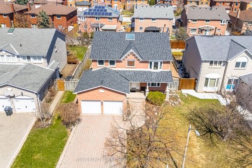 66 Settler Crt, Brampton, ON, L6Z4L6 | Card Image