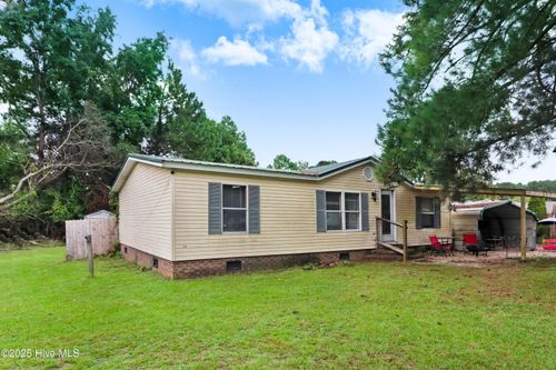 100 Sunrise Dr, Dudley, NC, 28333-9618 | Card Image