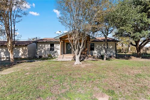 8801 Old Reliance Rd, Bryan, TX, 77808-8441 | Card Image
