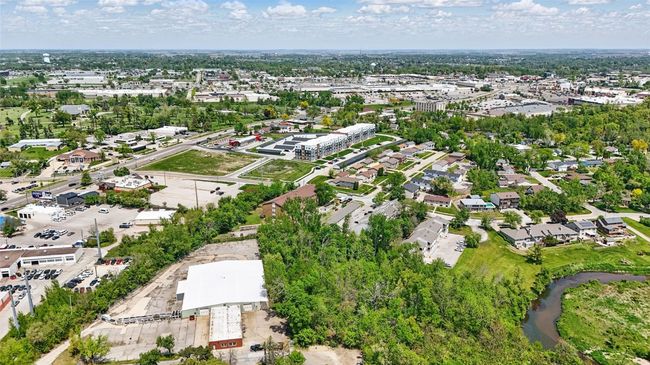 APT-304 - 215 40 Th Street Dr, Condo with 3 bedrooms, 2 bathrooms and null parking in Cedar Rapids IA | Image 47