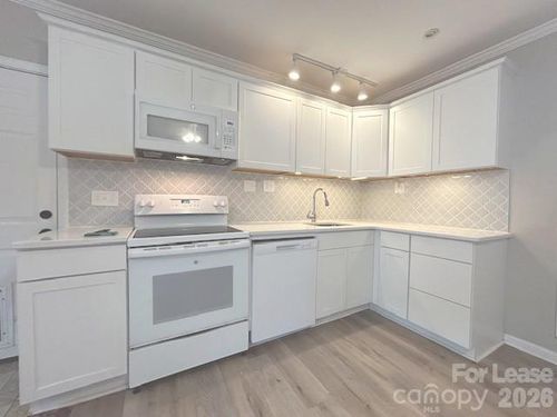 2-19625 Denae Lynn Dr, Cornelius, NC, 28031-5415 | Card Image