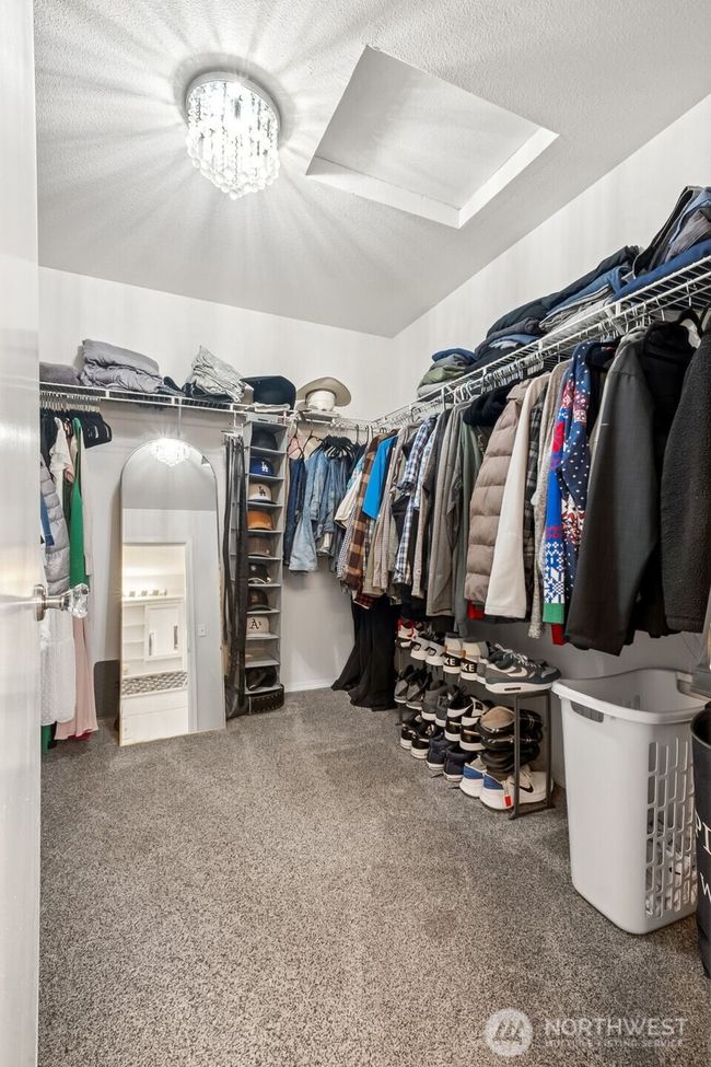 Walk-in closet in Primary bedroom | Image 18