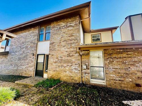 3 Cedar Ln, Bedford, TX, 76021-5686 | Card Image