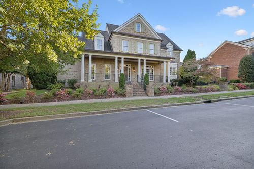 1627 Cooper Creek Ln, Franklin, TN, 37064-9336 | Card Image