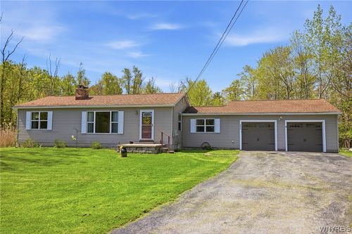 2052 Crittenden Rd, Alden, NY, 14004-8510 | Card Image