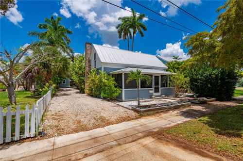 756 W Marion Avenue, Punta Gorda, FL, 33950 | Card Image