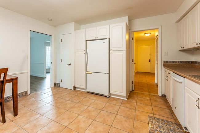 Kitchen | Image 19