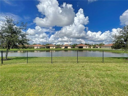2571 Laurentina Ln, CAPE CORAL, FL, 33909-5281 | Card Image