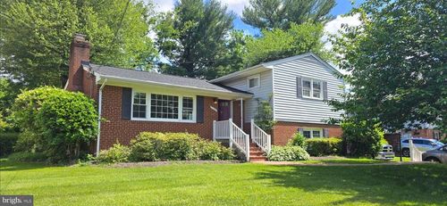 7105 Sea Cliff Rd, MCLEAN, VA, 22101-5031 | Card Image