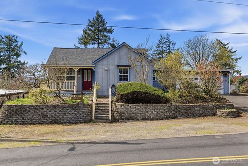 319 N 3rd St, Kalama, WA, 98625-9506 | Card Image
