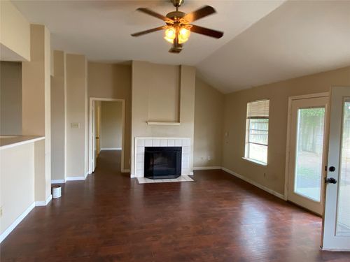 2927 Sailors Moon Dr, Friendswood, TX, 77546-3480 | Card Image