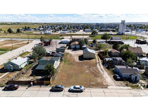 650 Washington Ave, Bennett, CO, 80102-8138 | Card Image