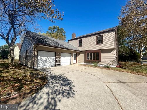 111 Peachwood Dr, SWEDESBORO, NJ, 08085-1560 | Card Image