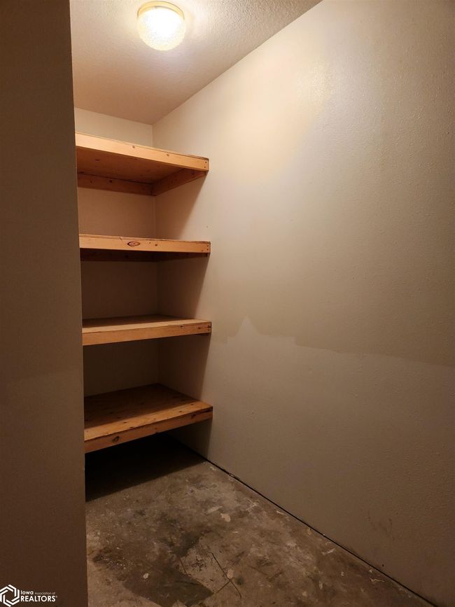 1128 Prince St, House other with 5 bedrooms, 4 bathrooms and null parking in Grinnell IA | Image 49
