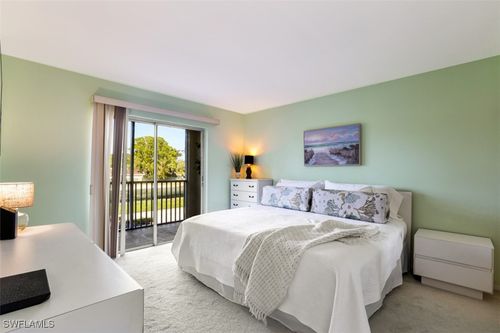 apt-217-3150 Binnacle Dr, NAPLES, FL, 34103-4155 | Card Image