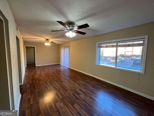 apt-b105-250 Little St, Athens, GA, 30605-5437 | Card Image