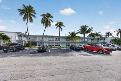 12-3212 Ne 7th Pl, Pompano Beach, FL, 33062 | Card Image