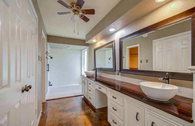 The countertop is made of red pine, it is 1" x 5" tongue and groove. | Image 26
