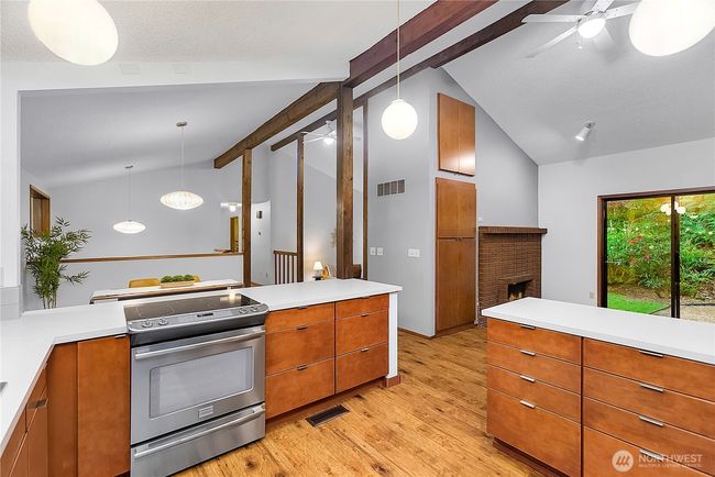Modern open-concept kitchen | Image 15