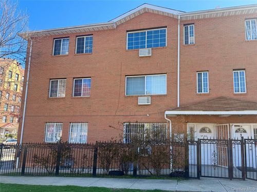 9703 191st Street, New York, NY, 11423 | Card Image