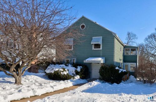 536 S Quaker Lane, West Hartford, CT, 06110 | Card Image