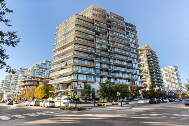 401 - 1439 George Street, Condo with 2 bedrooms, 2 bathrooms and 2 parking in White Rock BC | Image 1