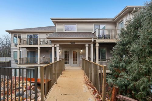 apt-301-7203 Mid Town Rd, Madison, WI, 53719-3434 | Card Image